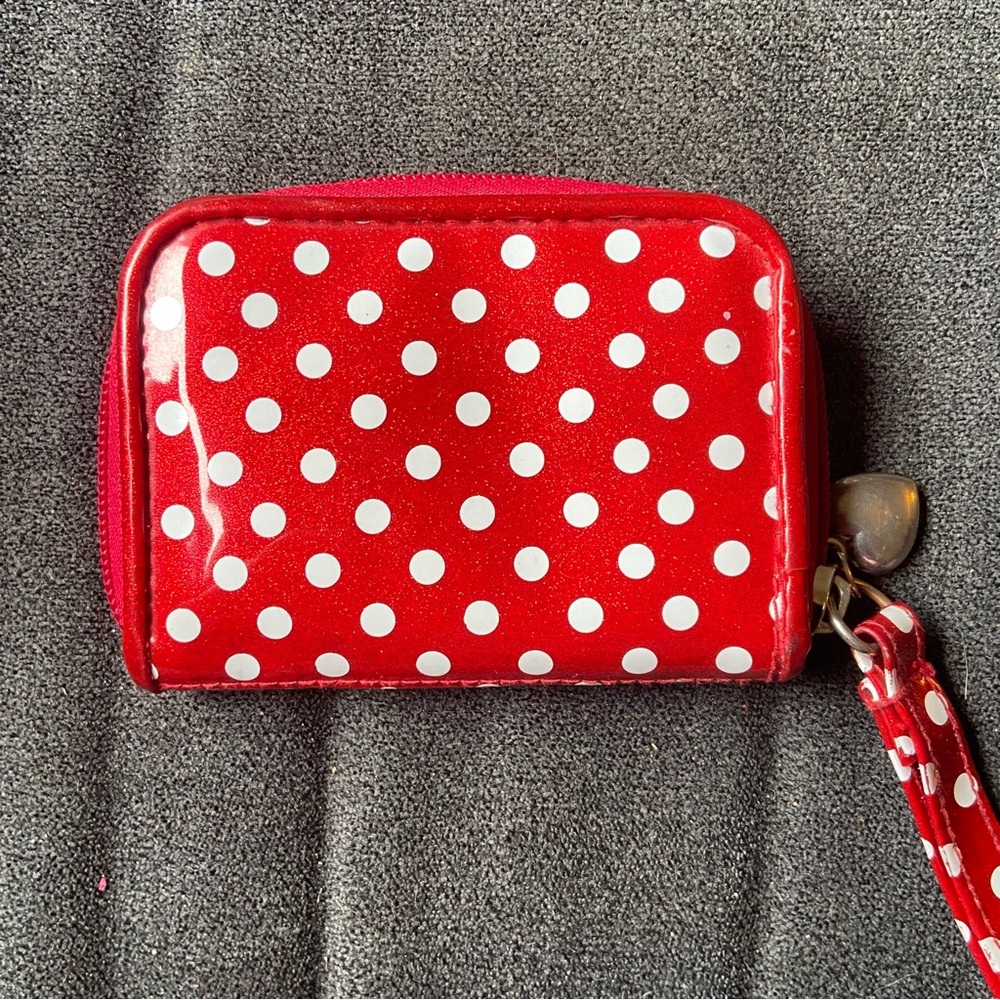 Minnie Mouse Wallet - Picture 2 of 3